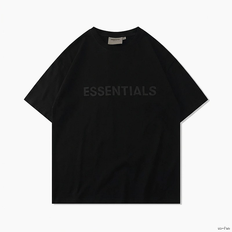 ESSENTIALS minimalist style black short-sleeve