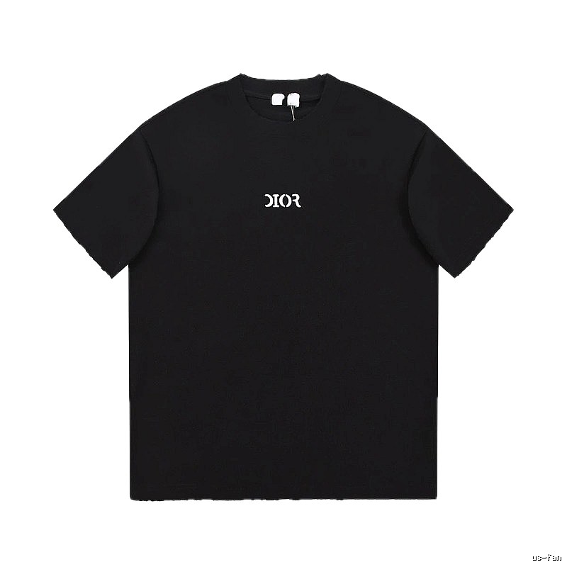 Minimalist Black Short-sleeve T-shirt with Dior Lettering